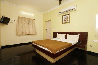 Thomu Inn, Pondicherry 4